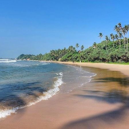 Lion Paradise Surf Beach Матара Экстерьер фото