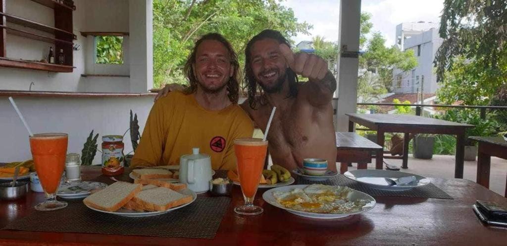 Lion Paradise Surf Beach Матара Экстерьер фото