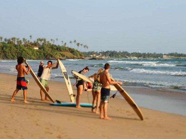 Lion Paradise Surf Beach Матара Экстерьер фото